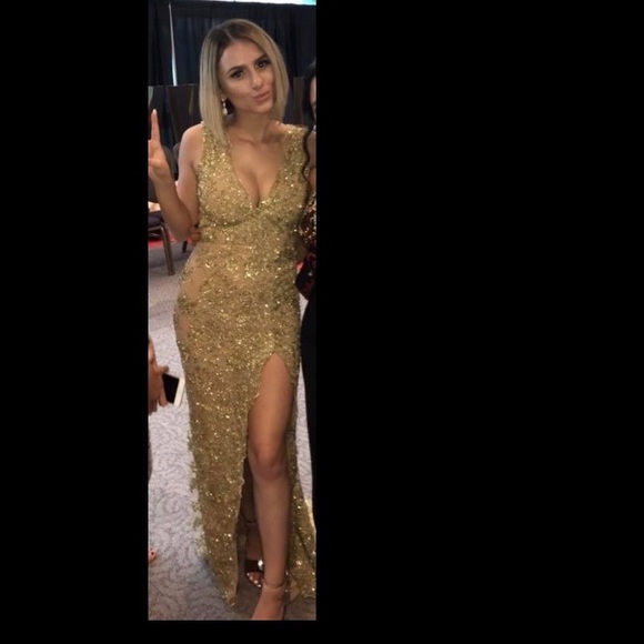 Dress - Picture 3 of 4